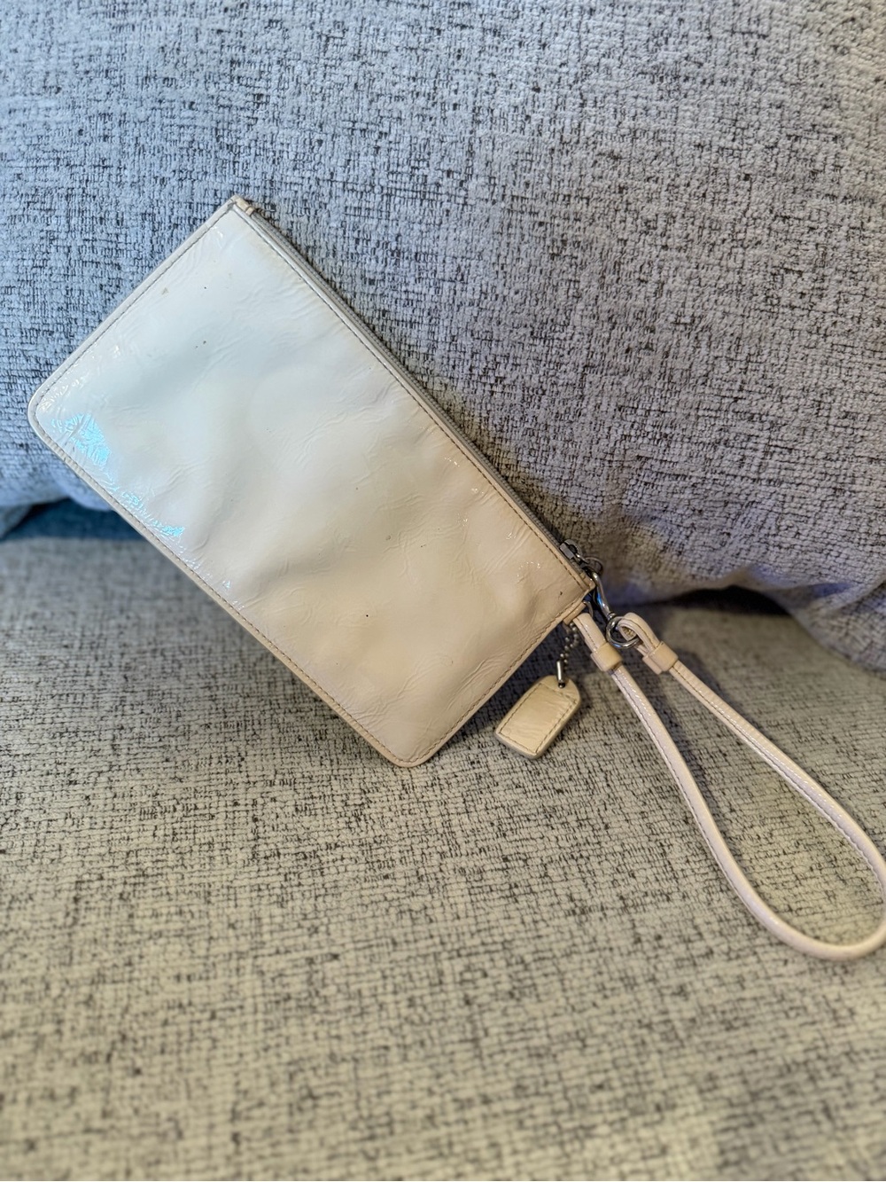 Coach Vintage Rare Cream Patent Leather Wristlet/Mini Purse 8.5x4.5 - Picture 2 of 11